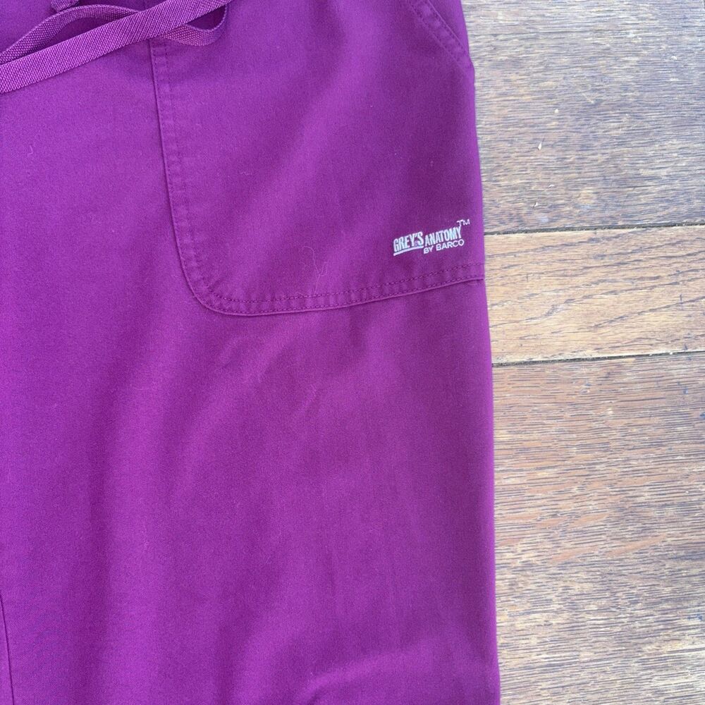 Grey’s Anatomy women’s scrubs purple size medium - Picture 3 of 7